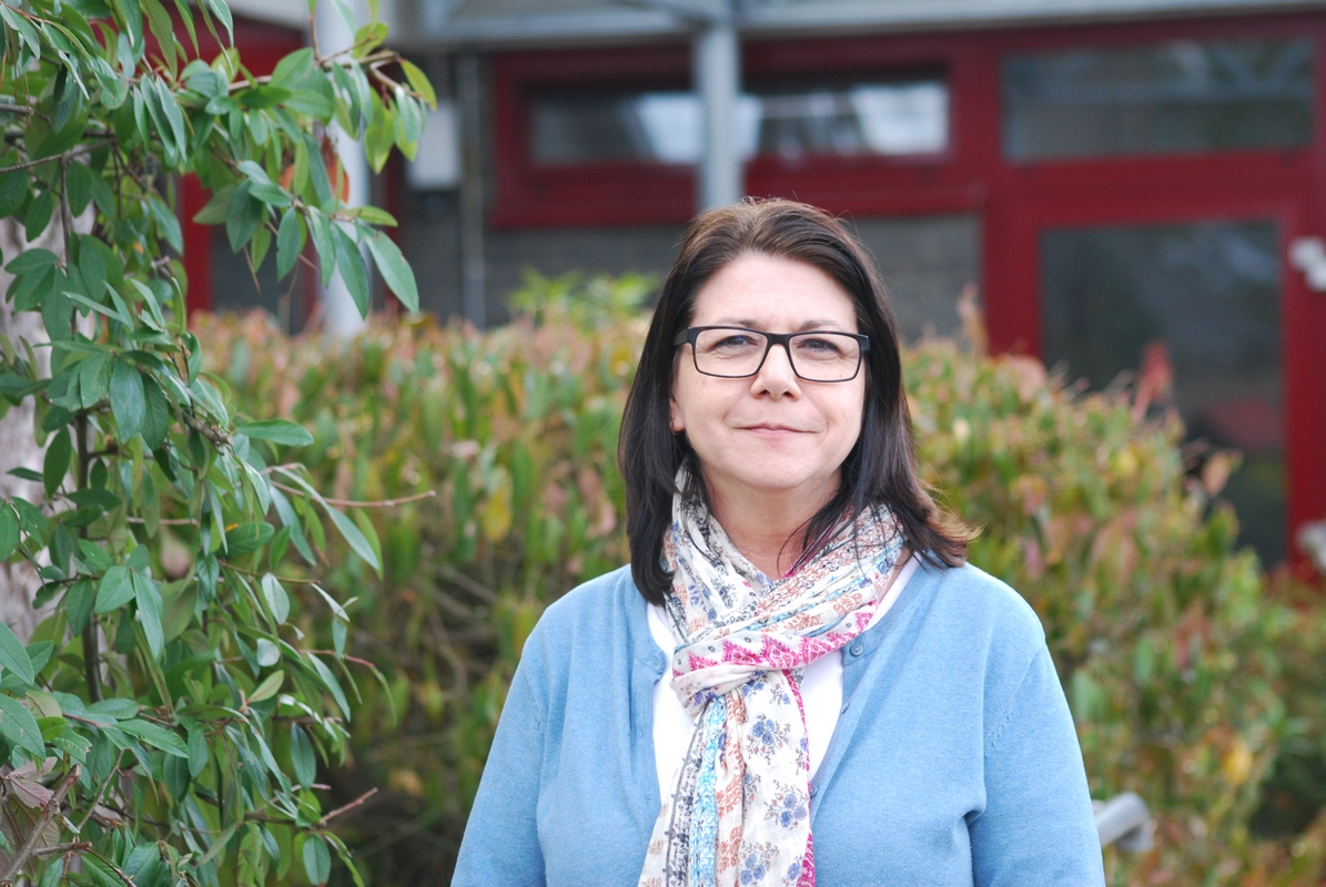 Frau Elke Zilger