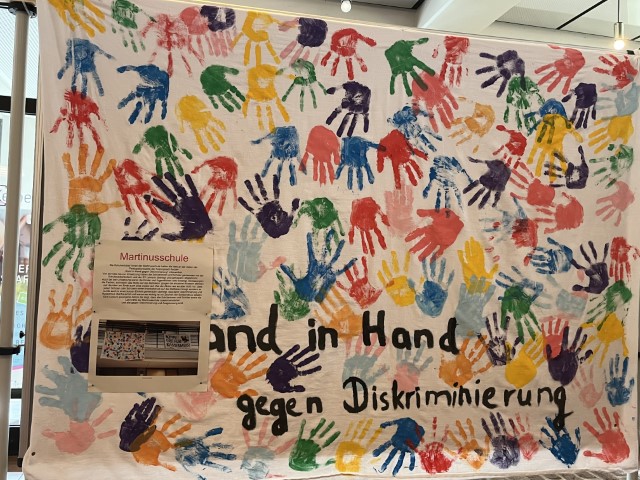 Hand in Hand gegen Diskriminierung