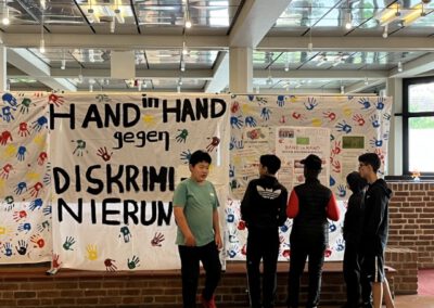 Ausstellung Hand in Hand gegen Rassismus 02